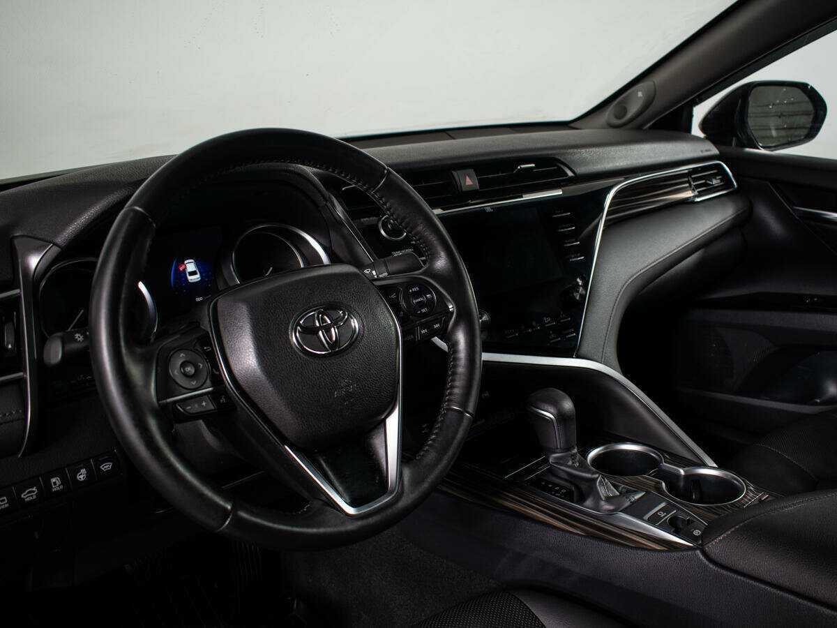 Toyota Camry, 2019 Фото №11