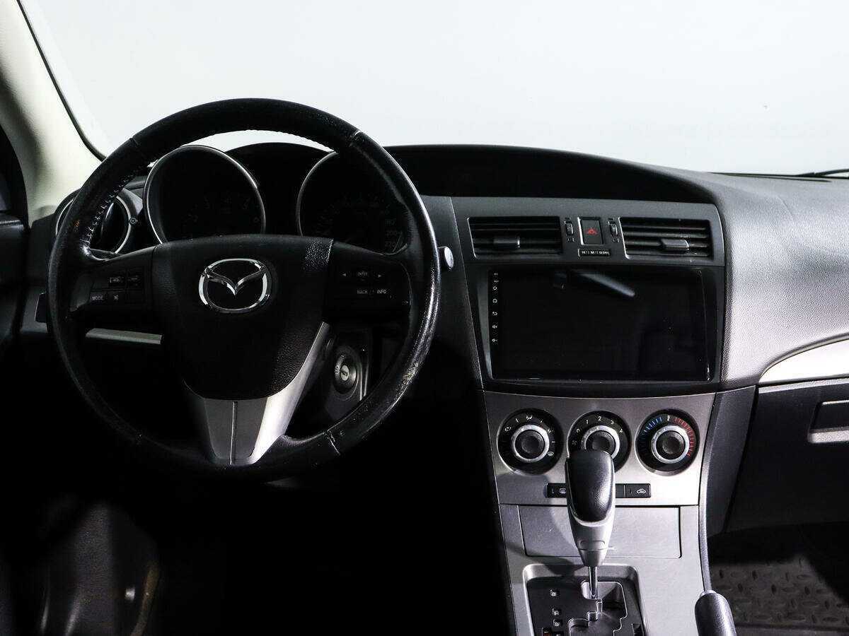 Mazda 3, 2011 Фото №12