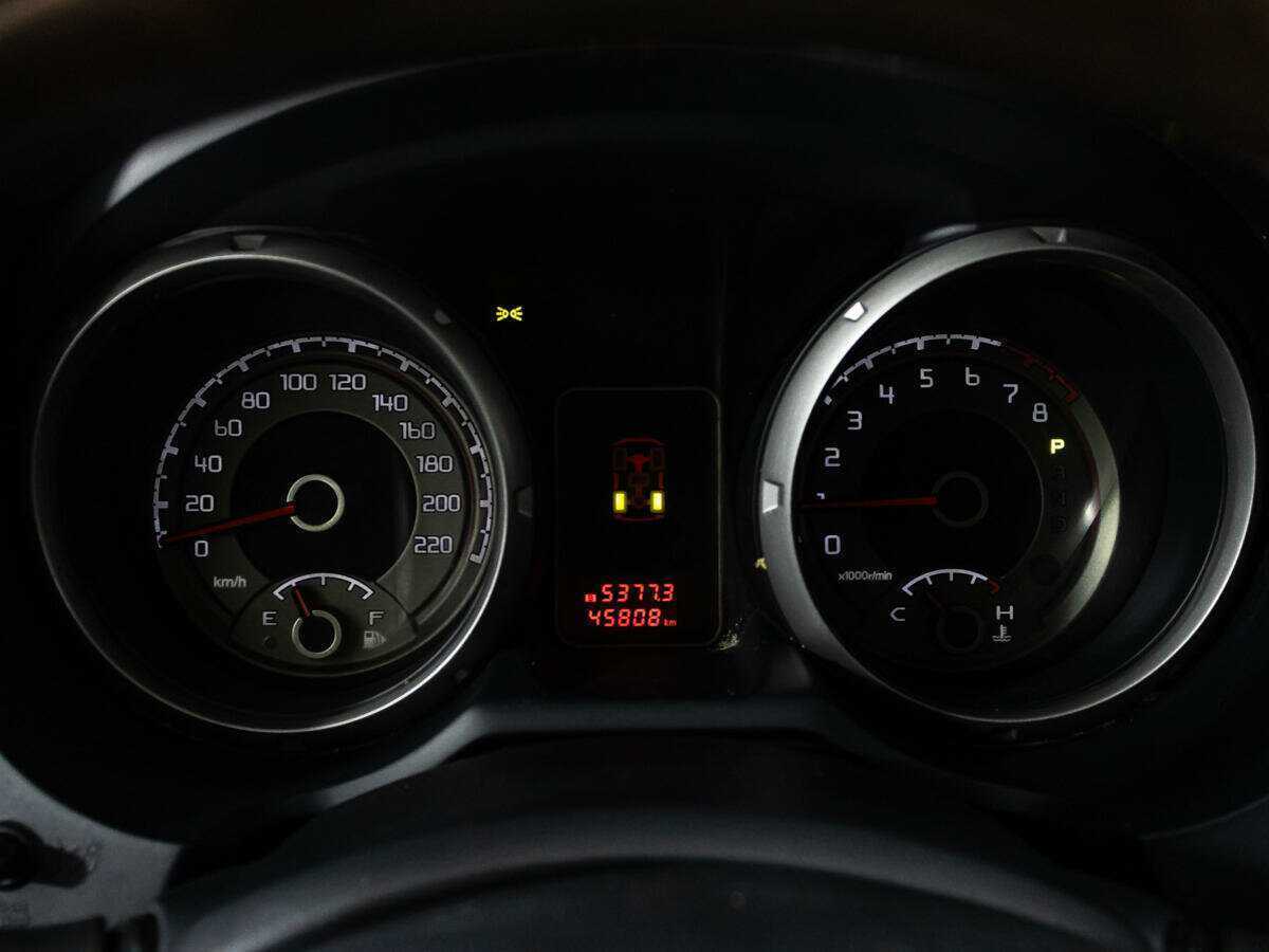 Mitsubishi Pajero, 2019 Фото №12