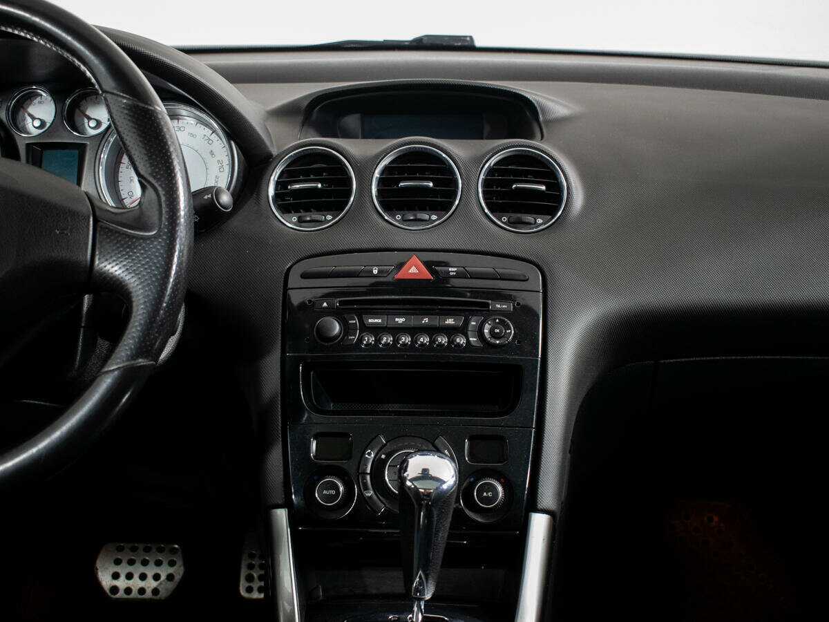 Peugeot 308, 2011 Фото №9