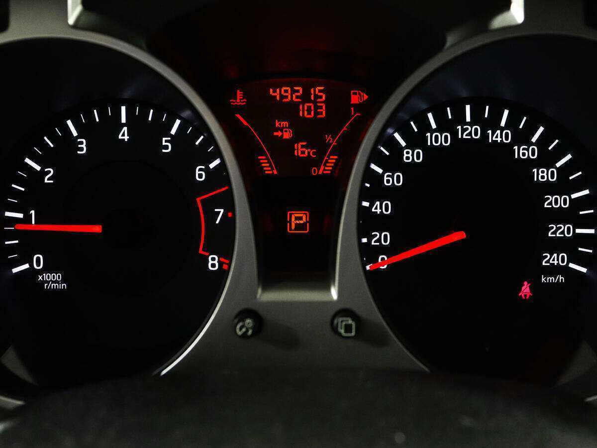 Nissan Juke, 2011 Фото №11