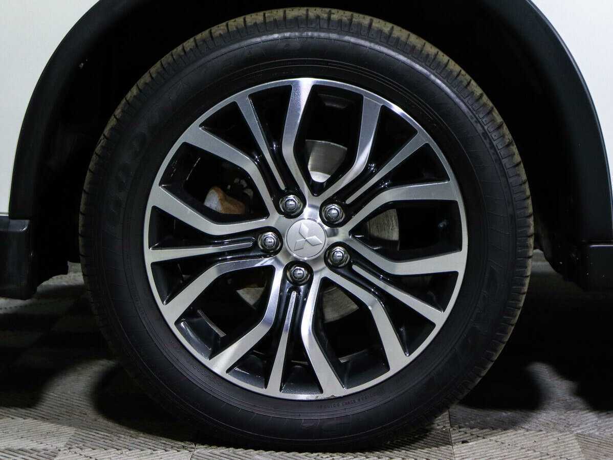 Mitsubishi Outlander, 2016 Фото №19