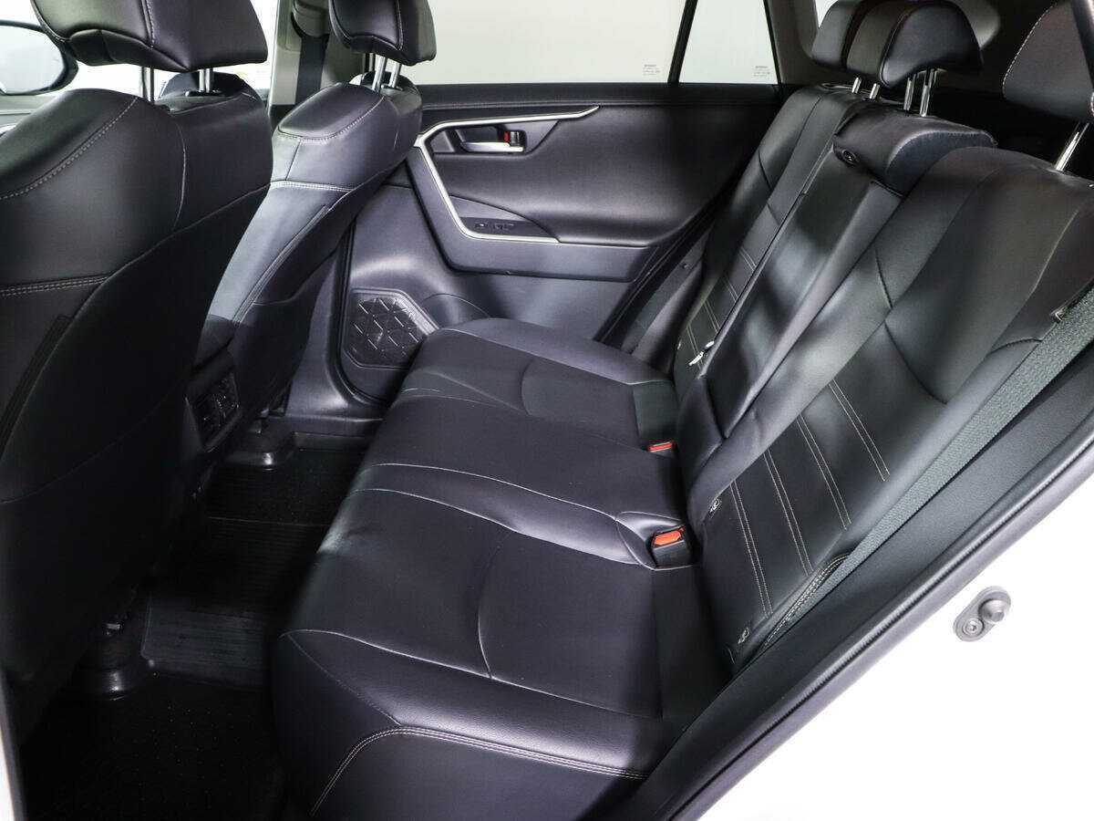 Toyota RAV4, 2020 Фото №8
