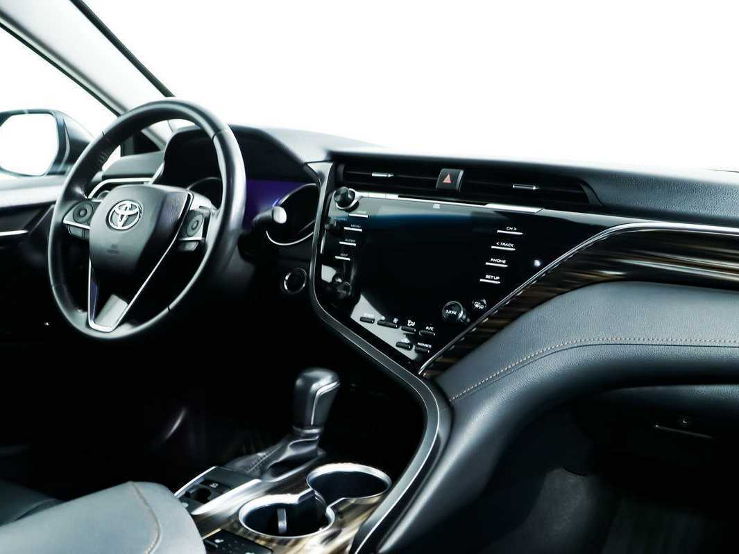 Toyota Camry, 2018 Фото №9
