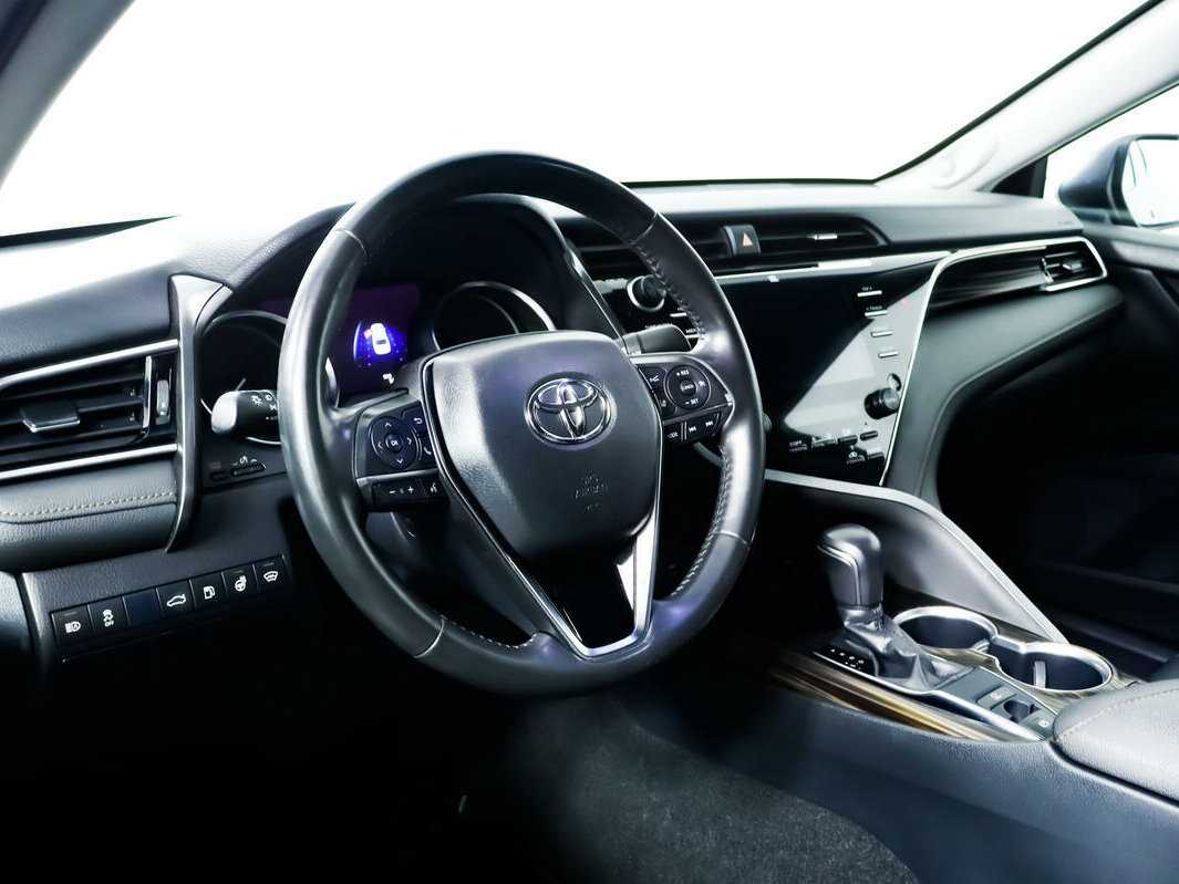 Toyota Camry, 2018 Фото №13