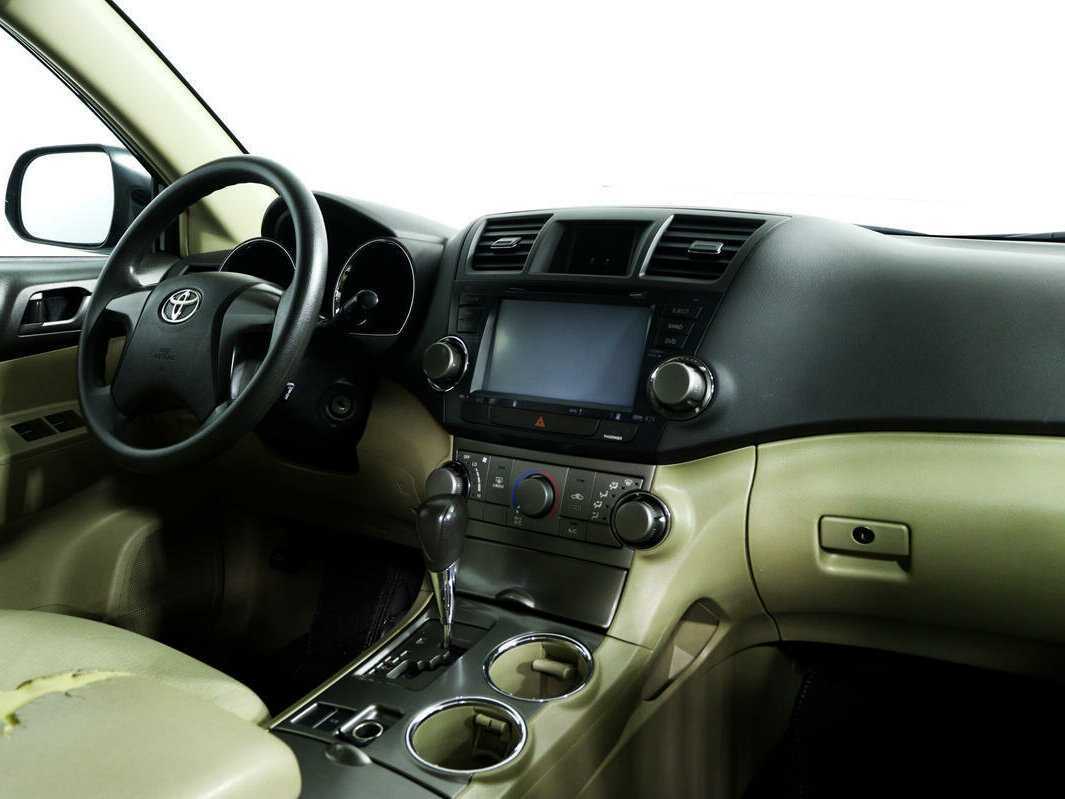 Toyota Highlander, 2010 Фото №9