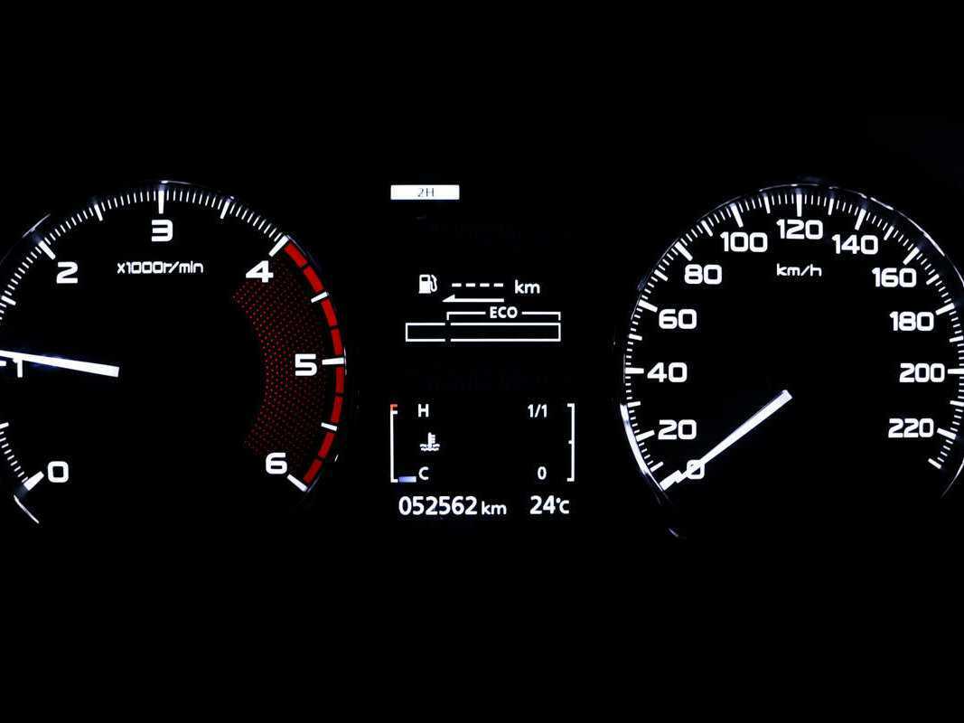 Mitsubishi Pajero Sport, 2018 Фото №10