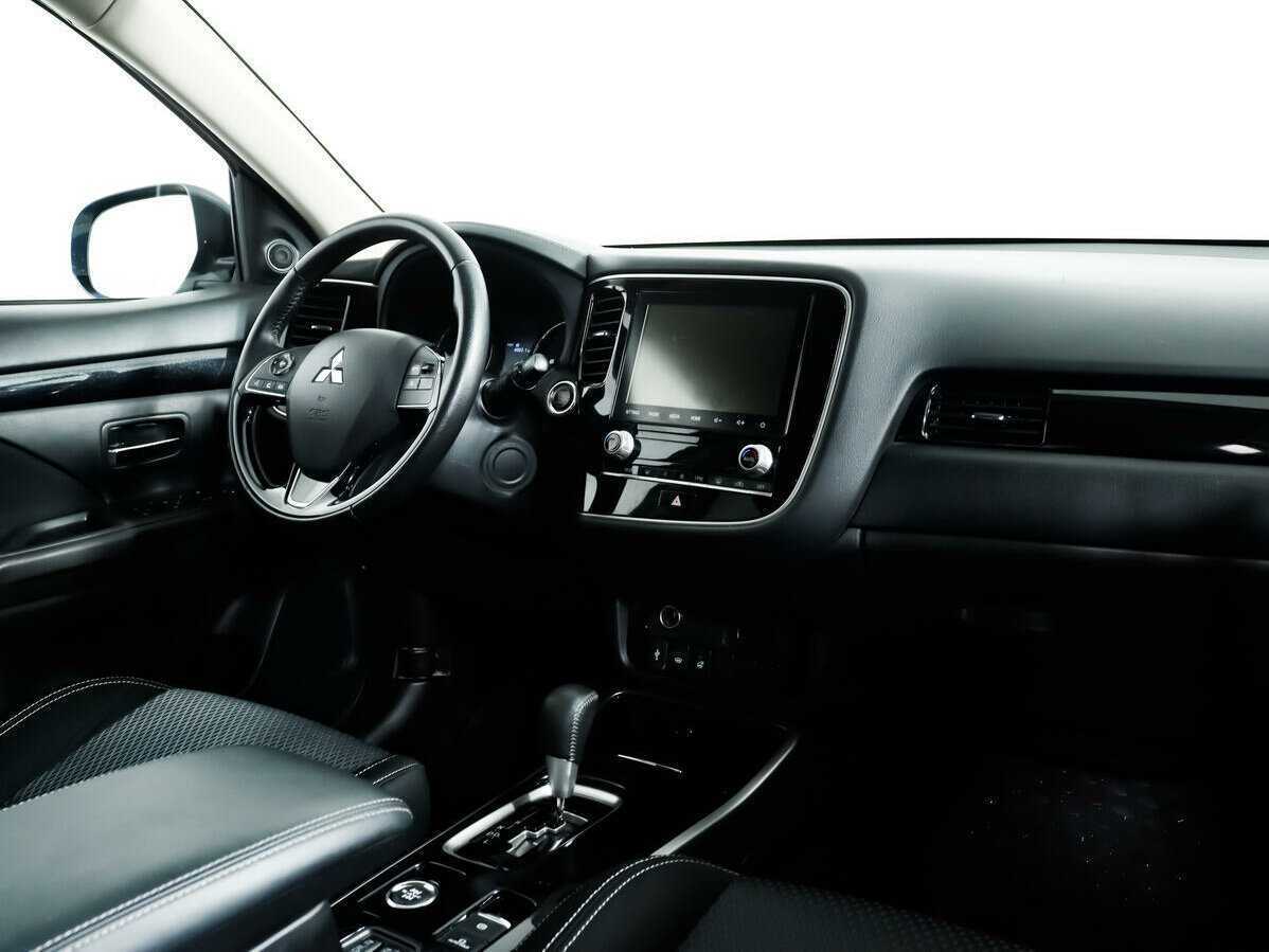 Mitsubishi Outlander, 2020 - 64 016 км. | Фото №7