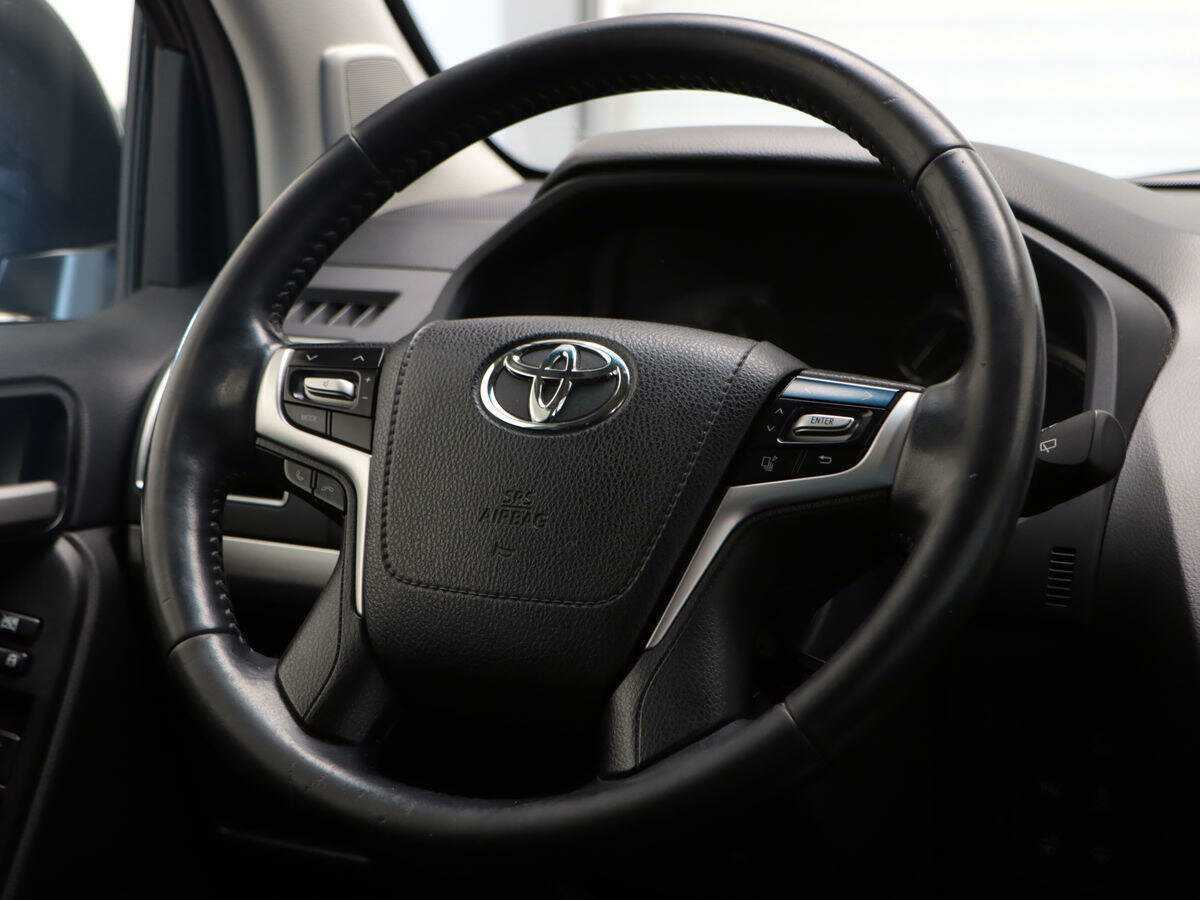 Toyota Land Cruiser Prado, 2017 Фото №13