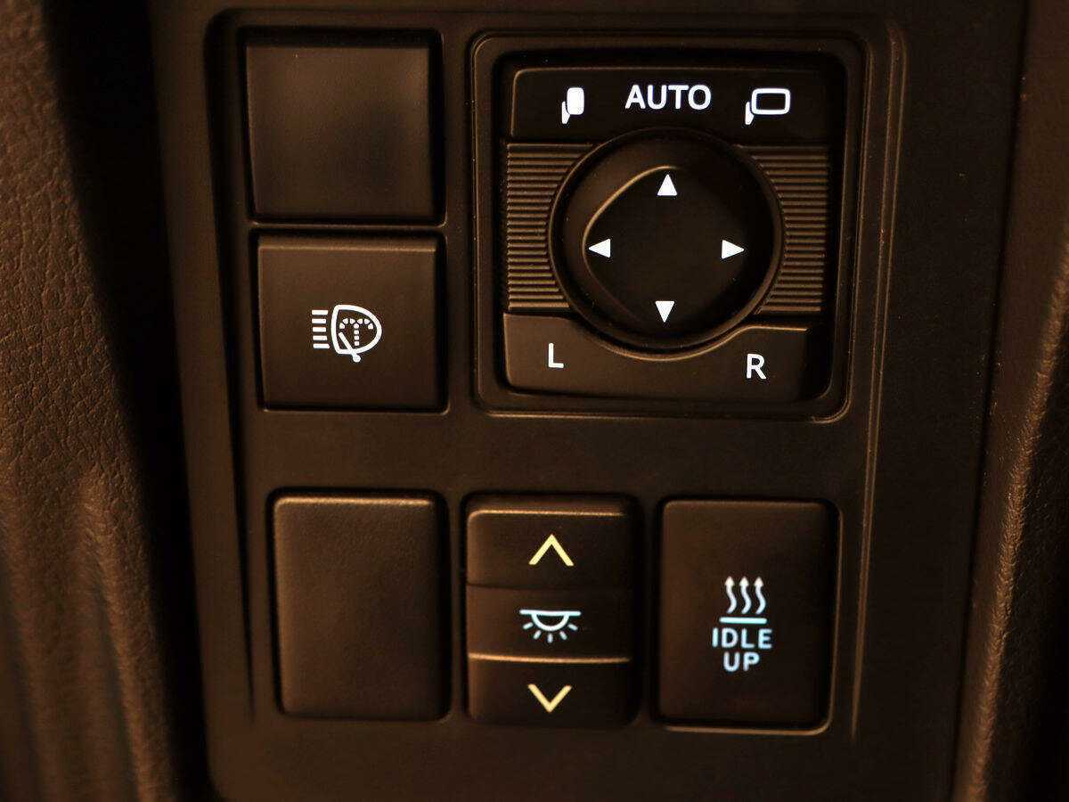 Toyota Land Cruiser Prado, 2017 Фото №16