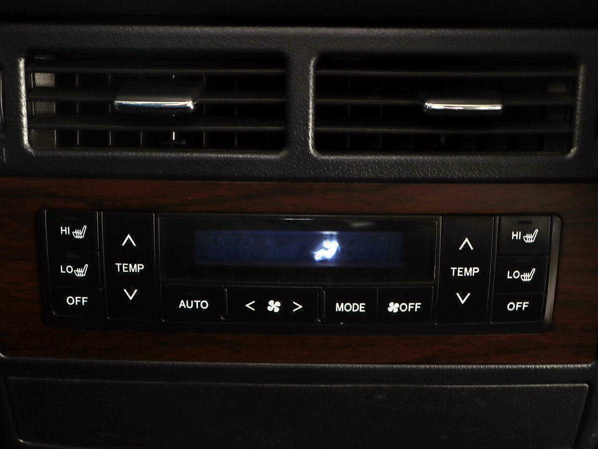 Toyota Land Cruiser, 2019 Фото №10