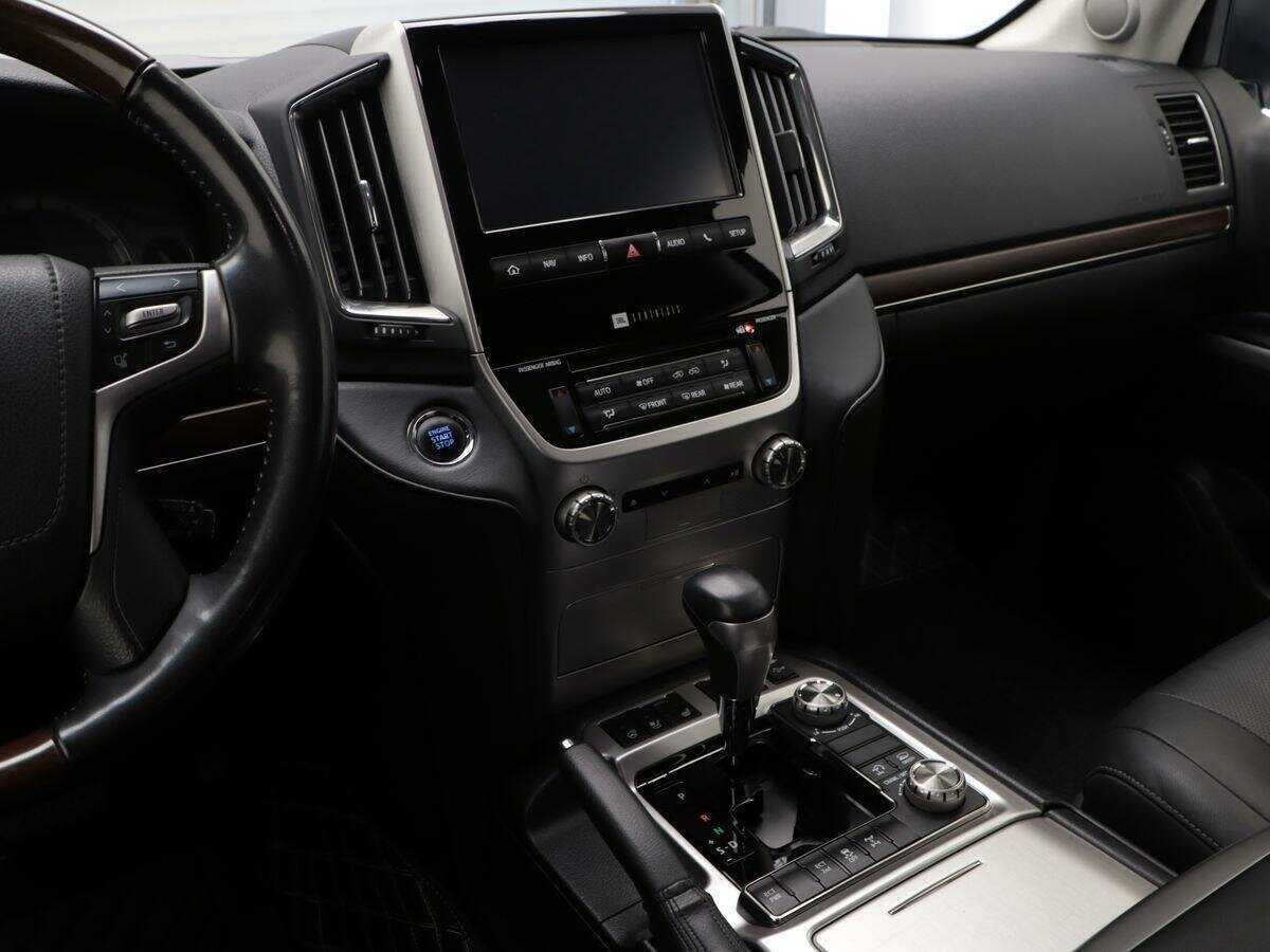 Toyota Land Cruiser, 2019 Фото №17