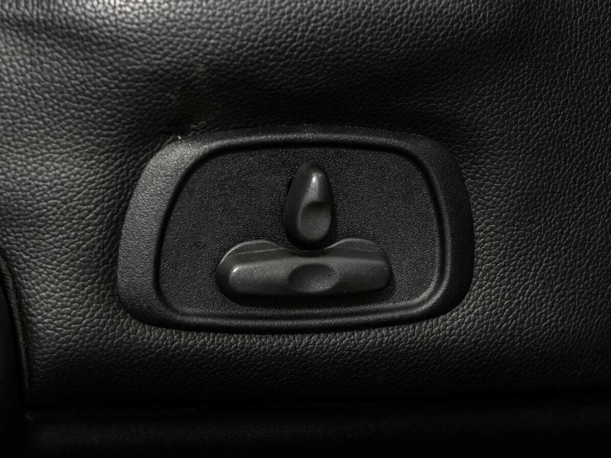 Mitsubishi Pajero, 2011 Фото №20