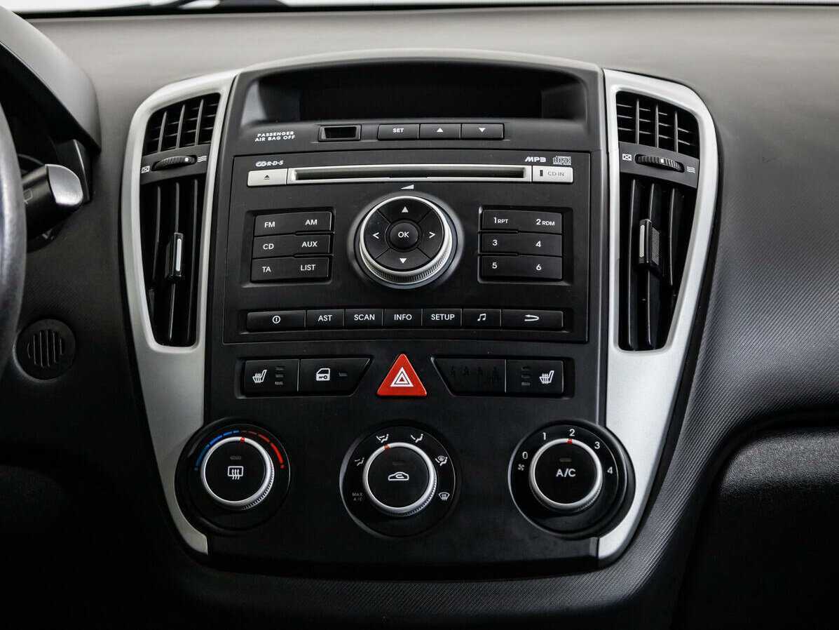 Kia Ceed, 2011 Фото №14