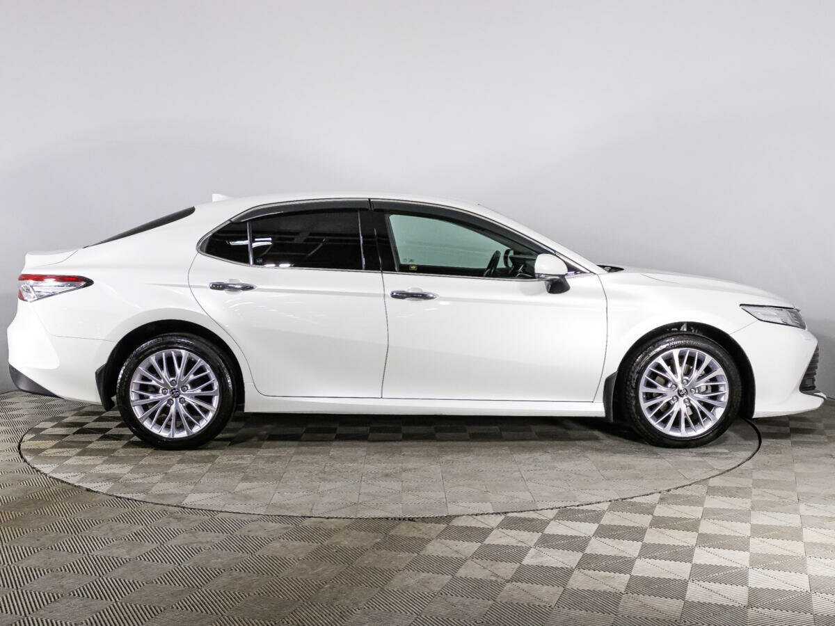 Toyota Camry, 2020 - 28 930 км. | Фото №2