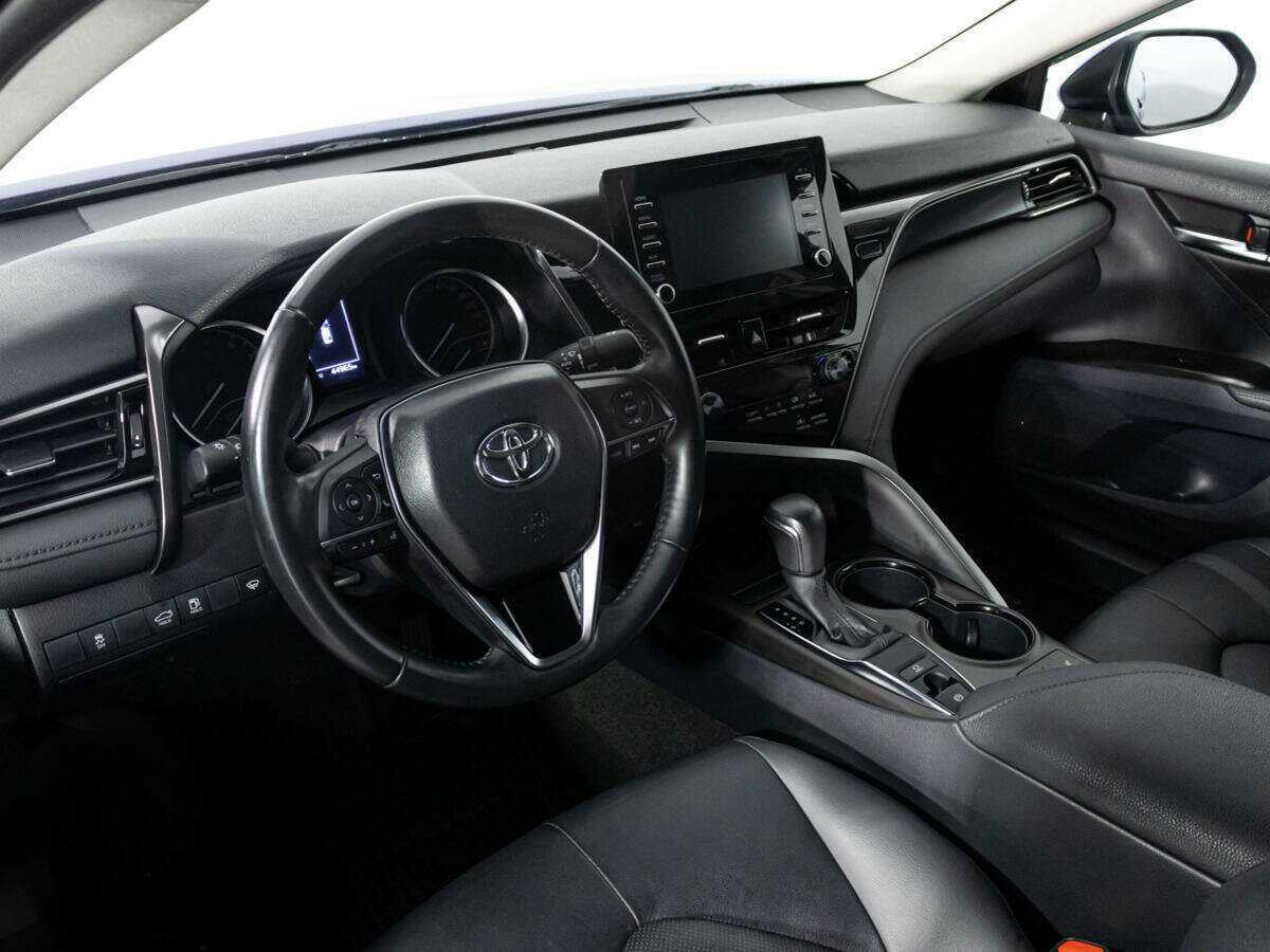 Toyota Camry, 2021 Фото №11