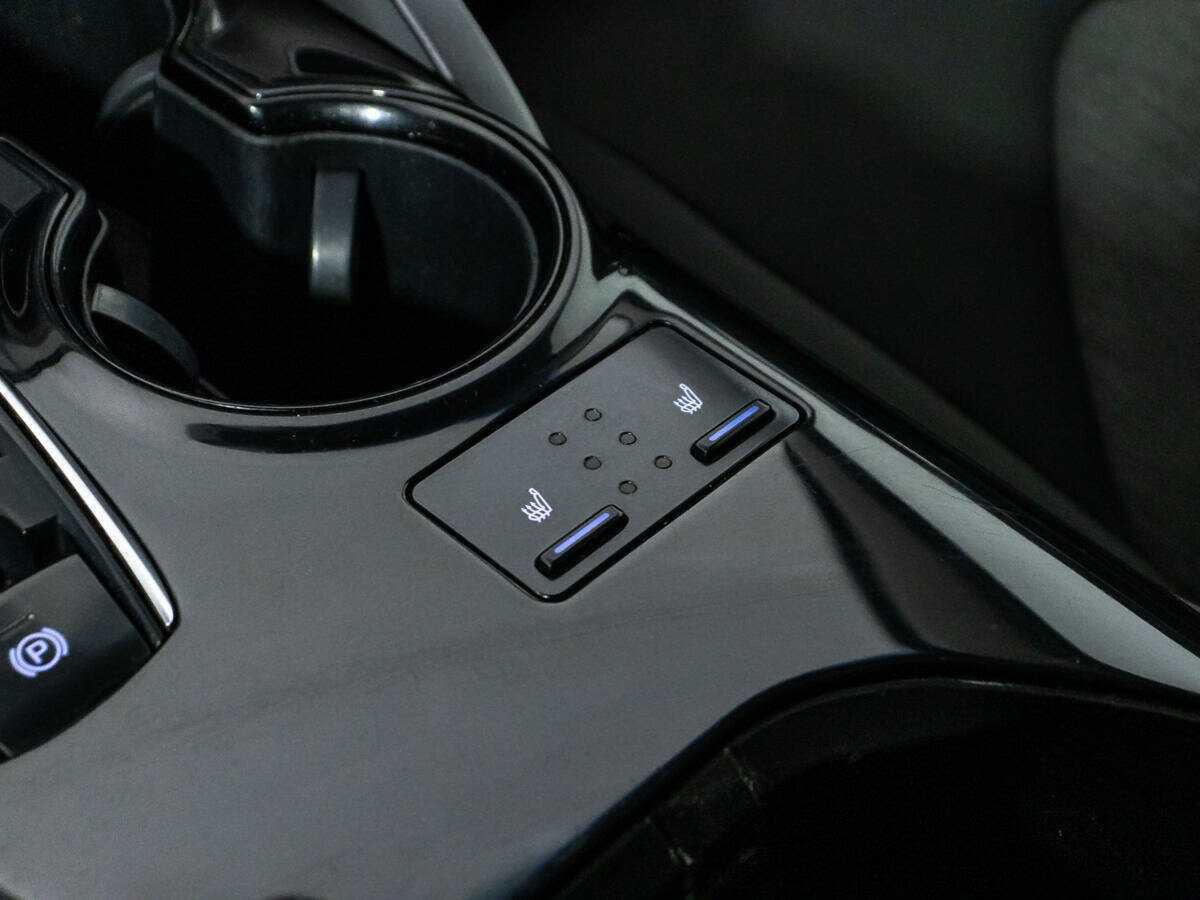 Toyota Camry, 2019 Фото №18