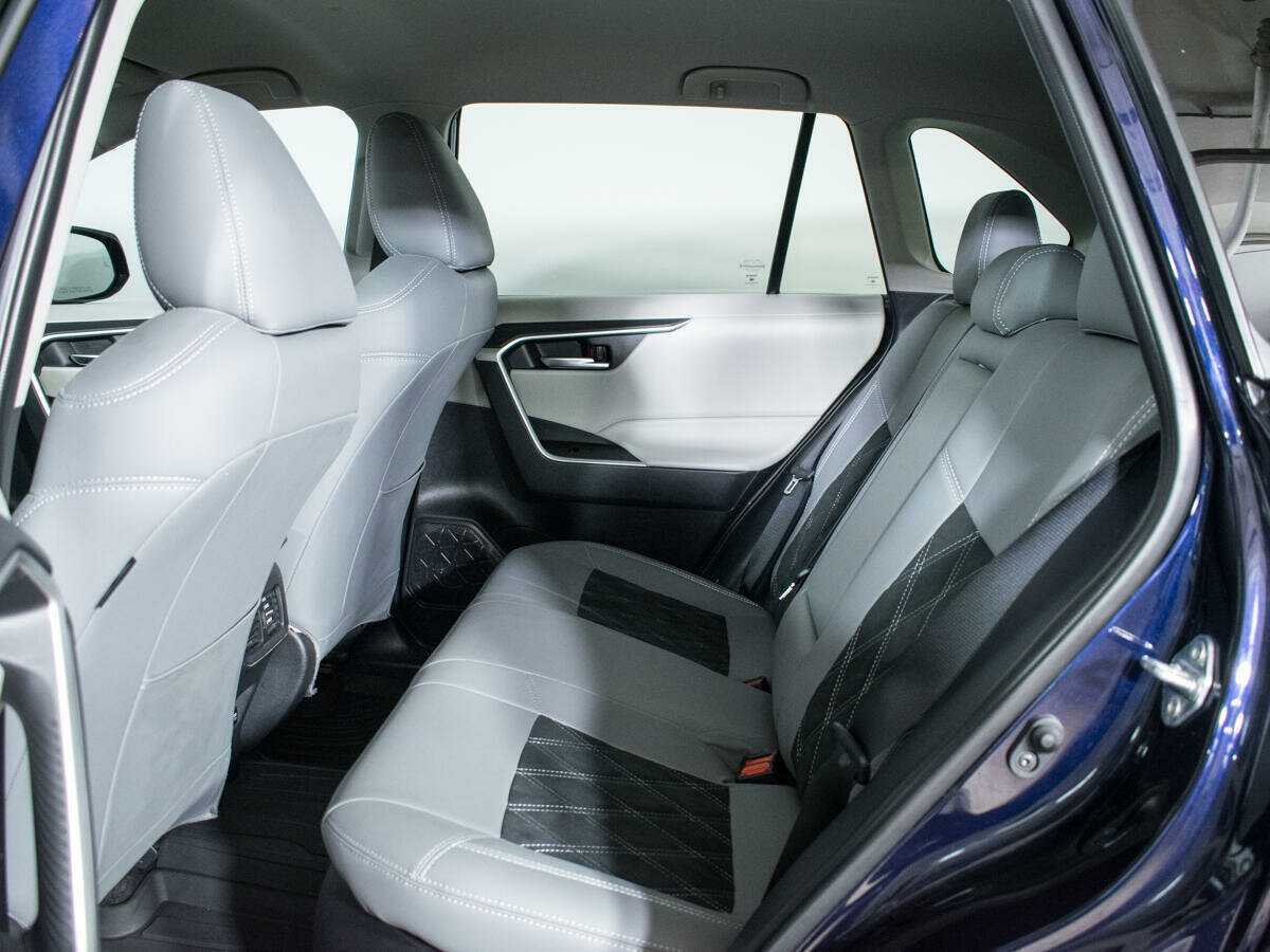 Toyota RAV4, 2020 Фото №10