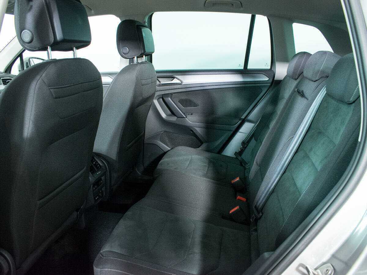 Volkswagen Tiguan, 2021 Фото №10