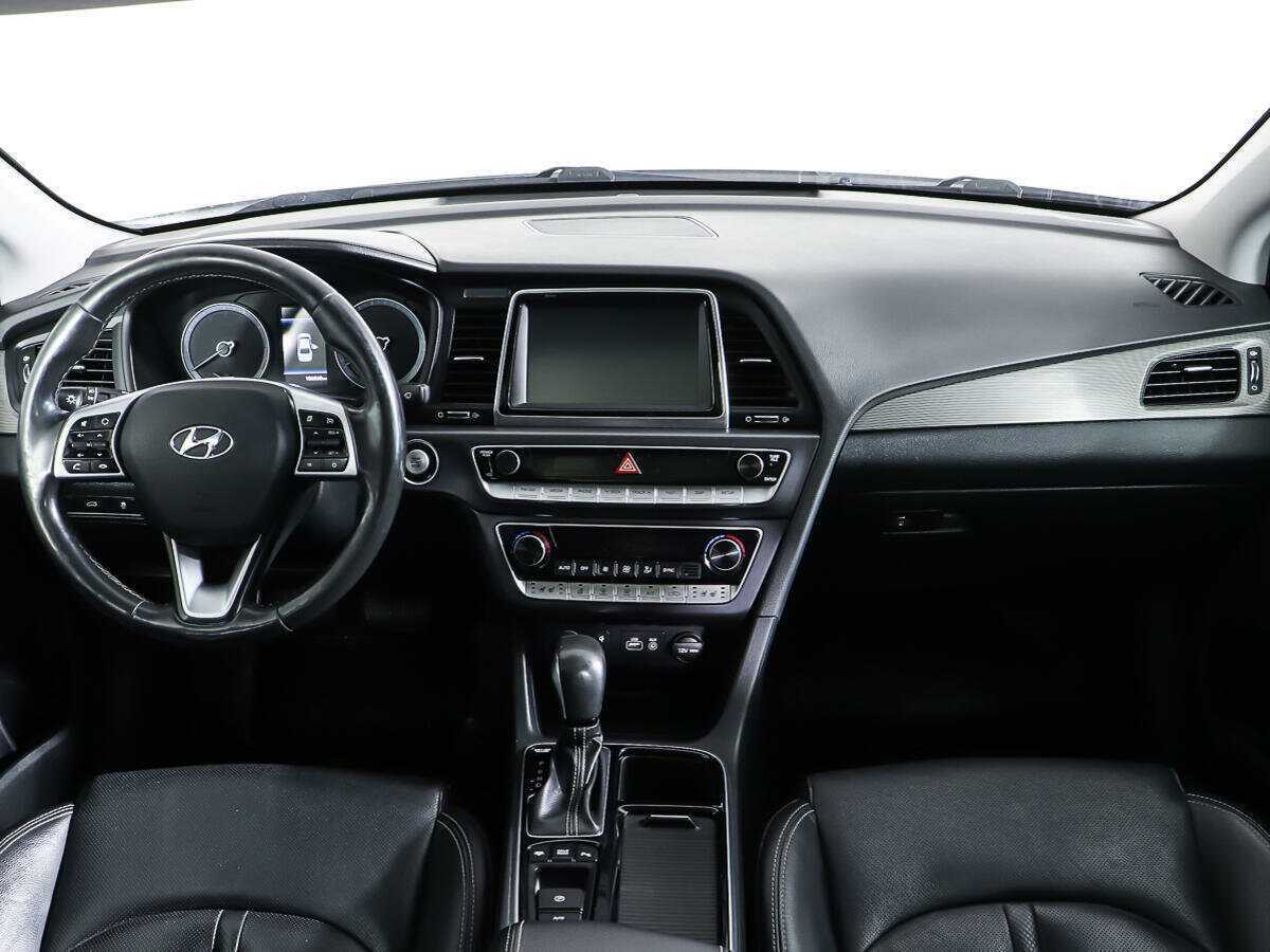 Hyundai Sonata, 2018 Фото №11
