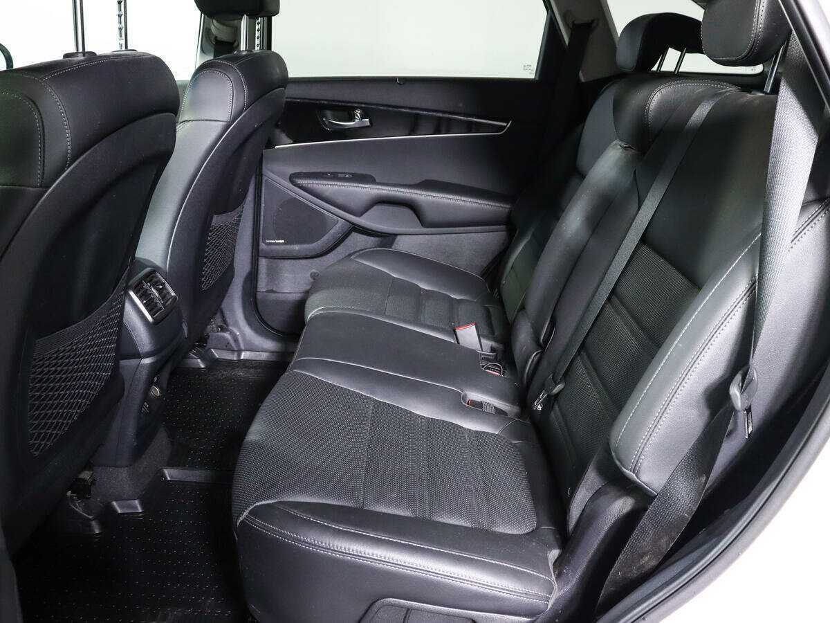 Kia Sorento, 2018 Фото №9