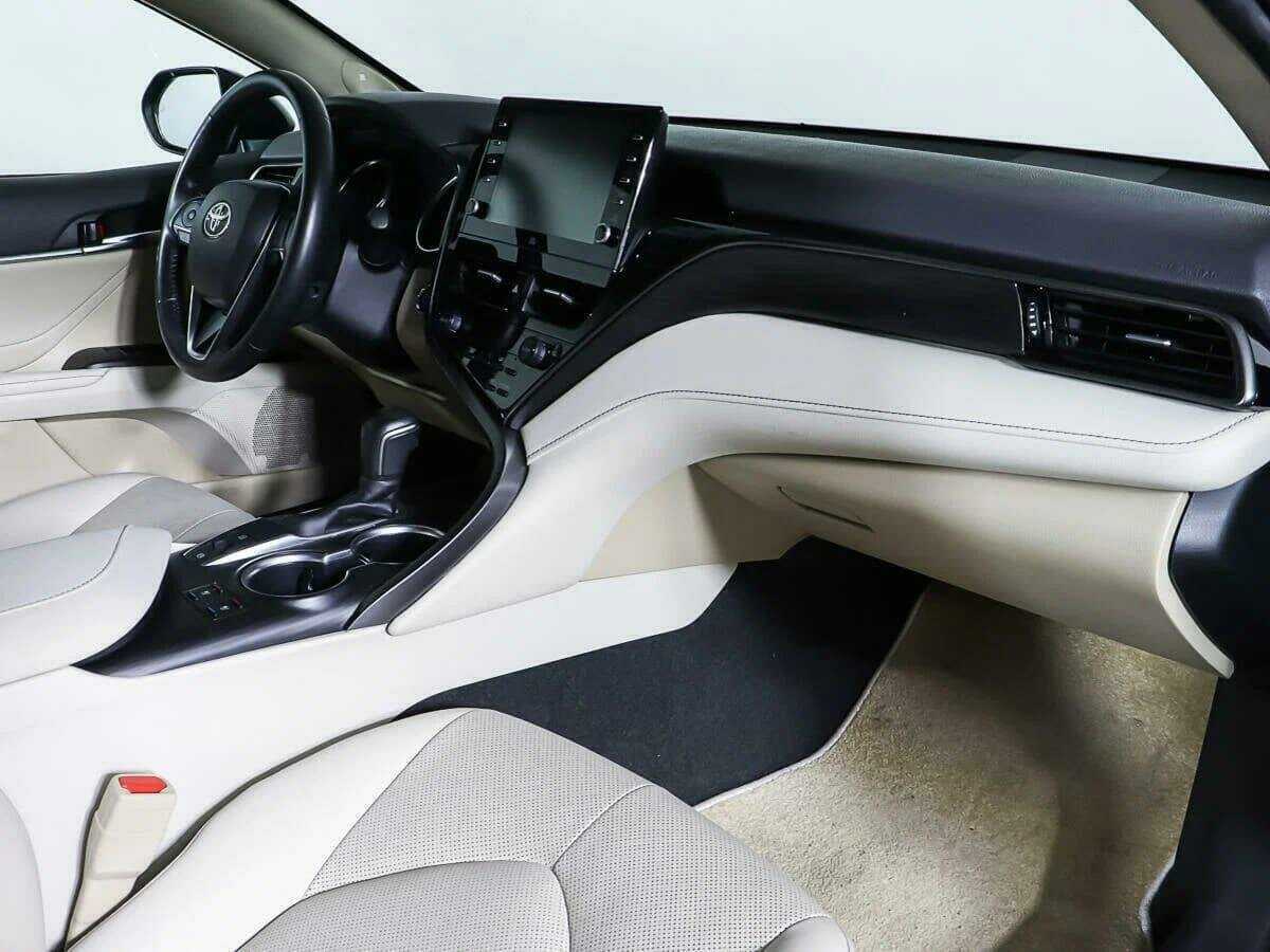 Toyota Camry, 2021 Фото №9
