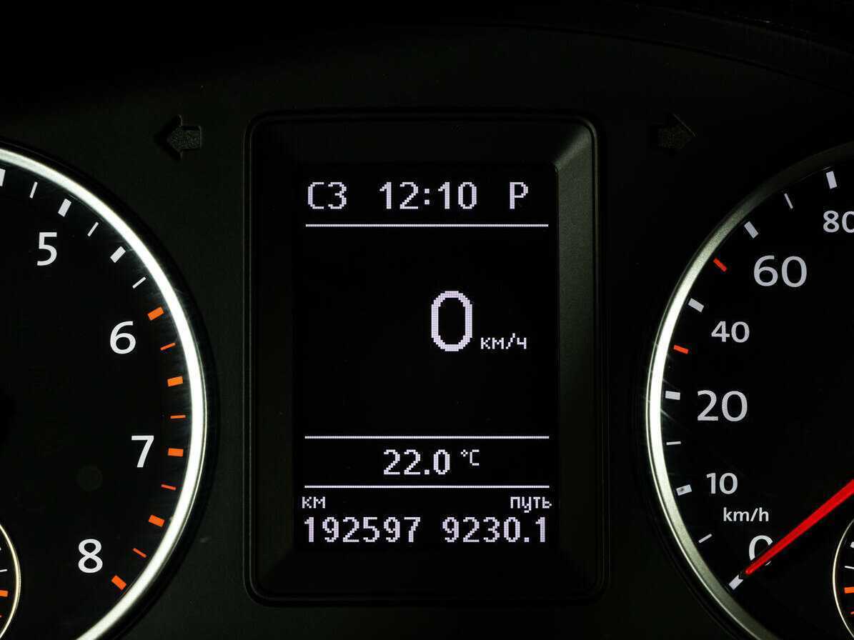 Volkswagen Tiguan, 2016 Фото №19