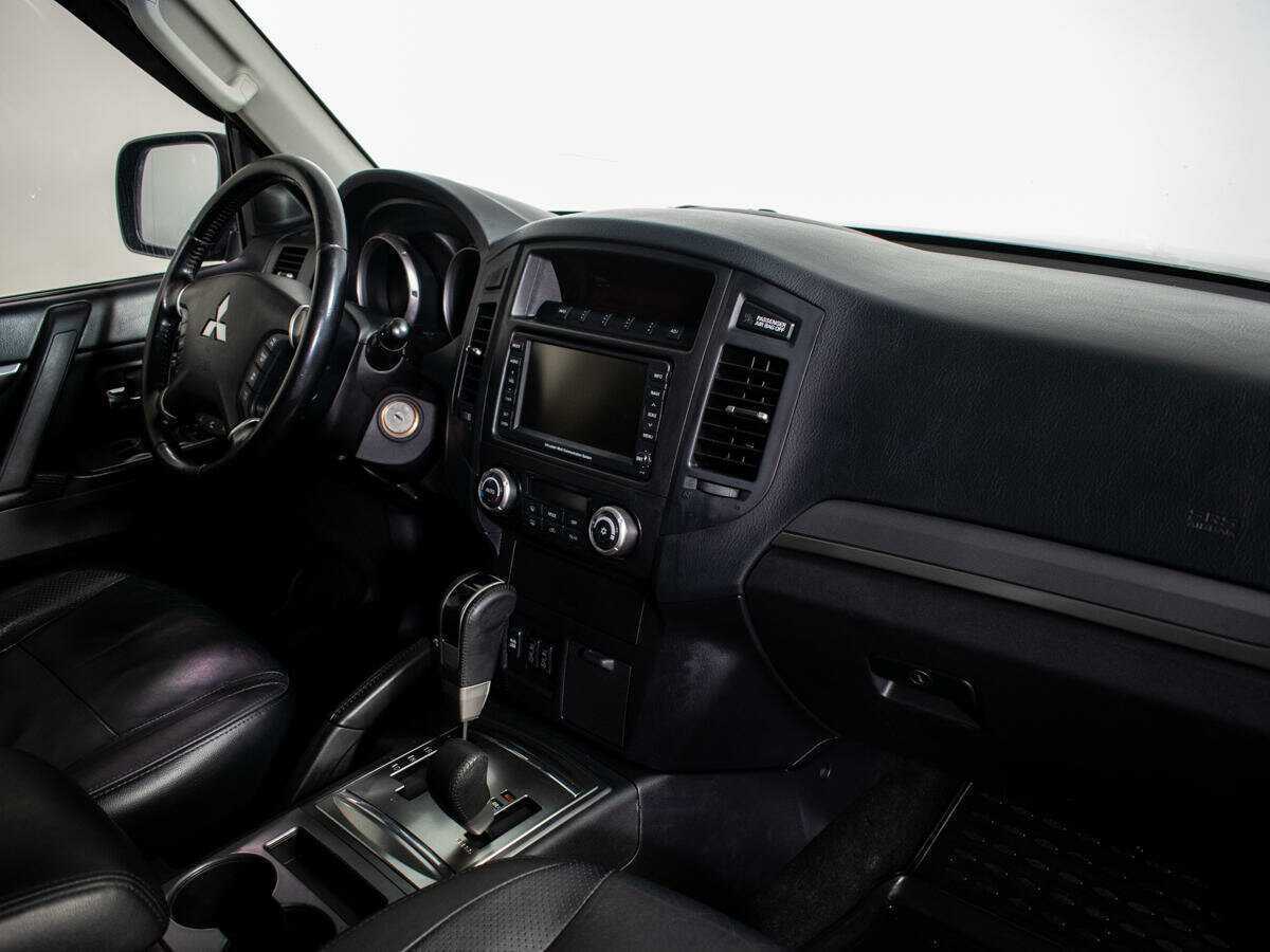 Mitsubishi Pajero, 2010 - 232 776 км. | Фото №7