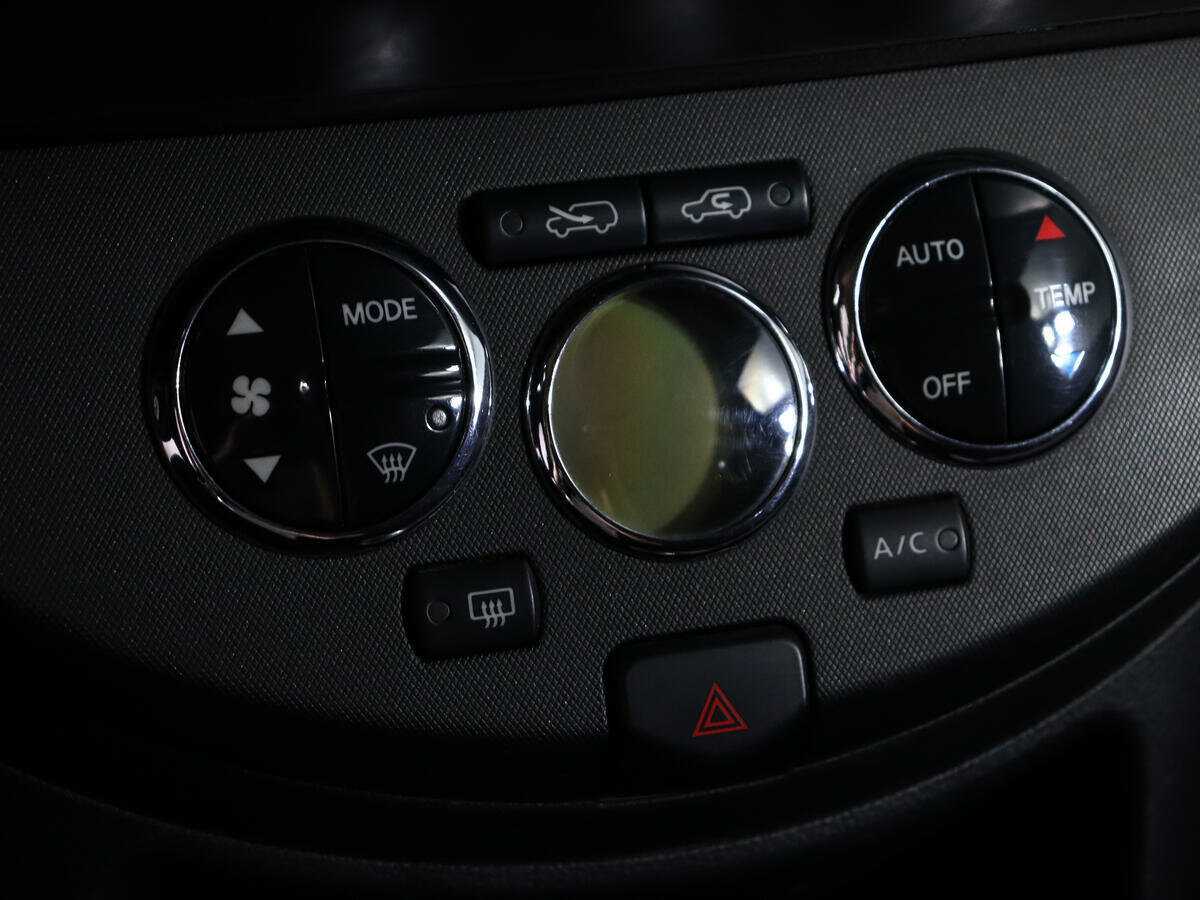 Nissan Note, 2007 Фото №14