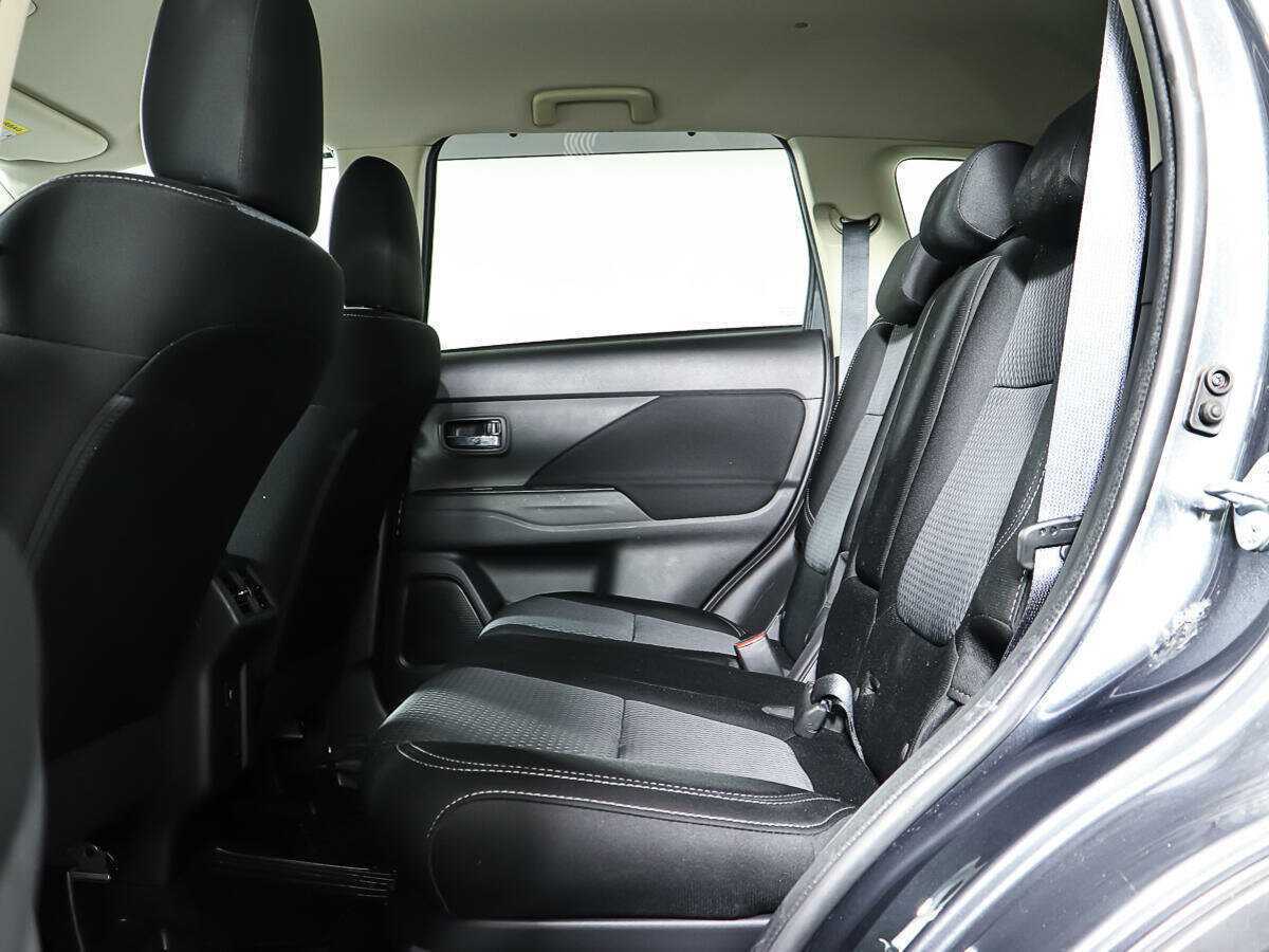 Mitsubishi Outlander, 2020 Фото №10