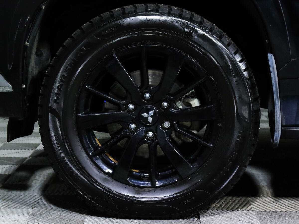 Mitsubishi Pajero Sport, 2019 Фото №18