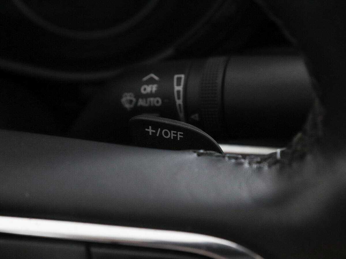 Mazda 3, 2022 Фото №16