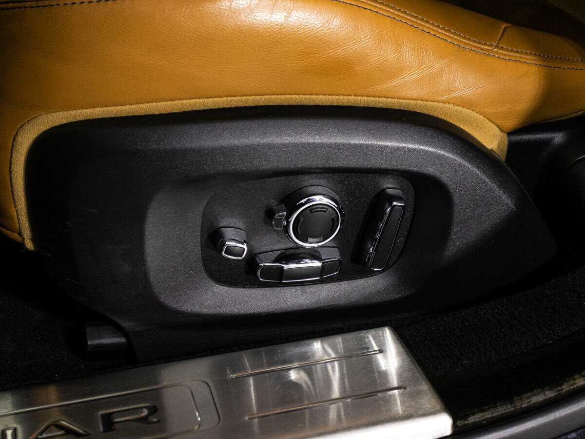 Jaguar XJ LWB Long, 2016 Фото №20