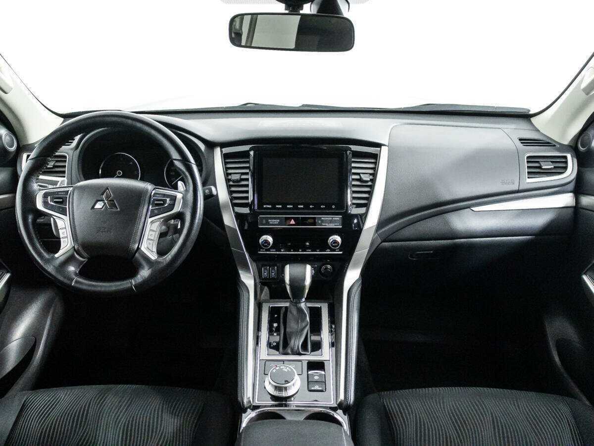 Mitsubishi Pajero Sport, 2022 Фото №13