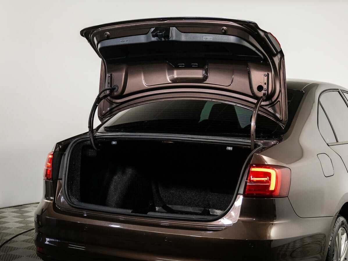 Volkswagen Jetta, 2016 Фото №17