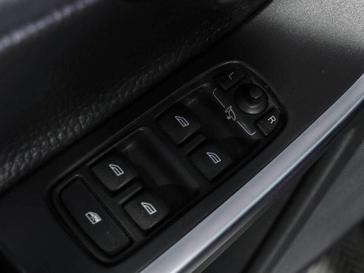 Volvo XC60, 2010 Фото №19