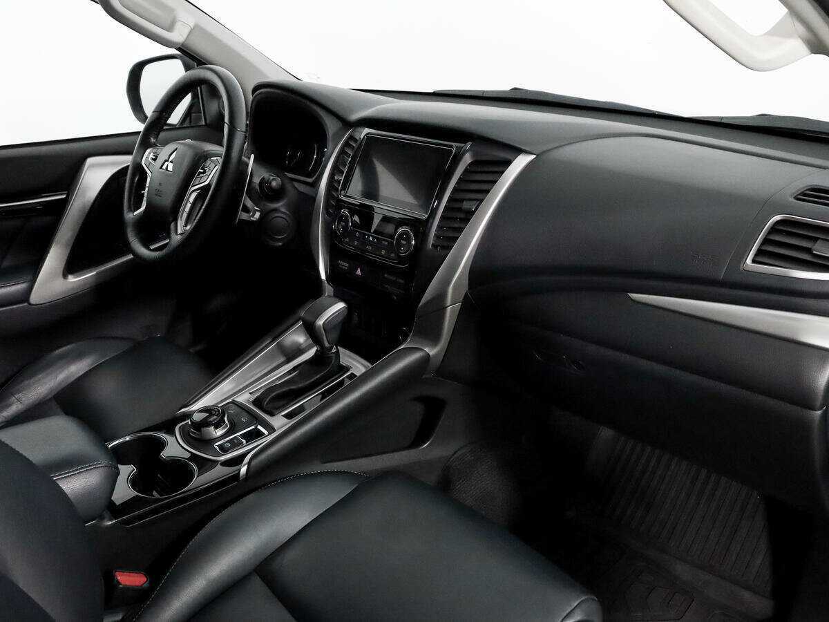 Mitsubishi Pajero Sport, 2019 Фото №14