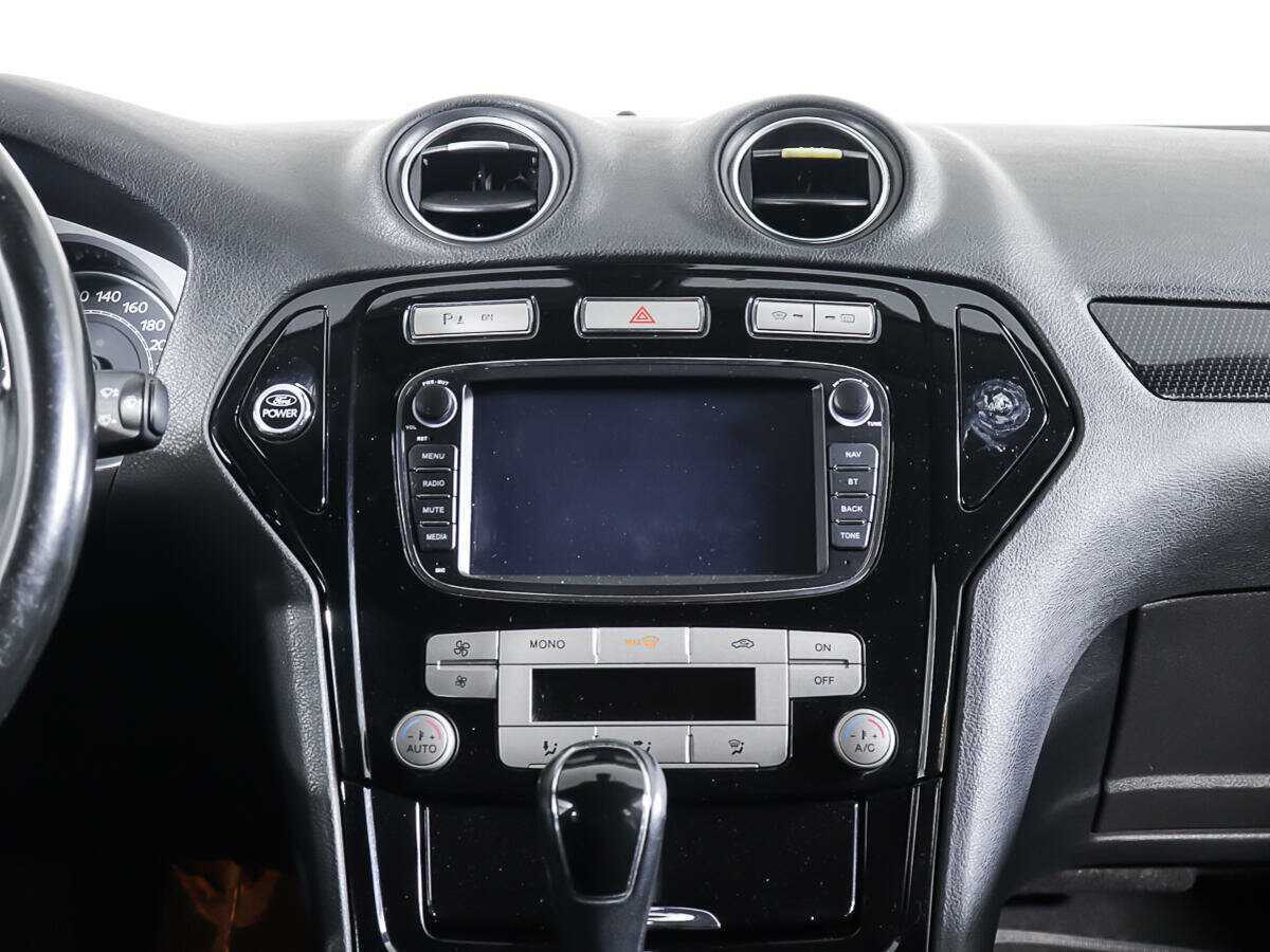 Ford Mondeo, 2010 Фото №11