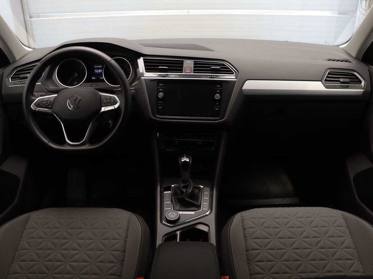 Volkswagen Tiguan, 2022 Фото №9