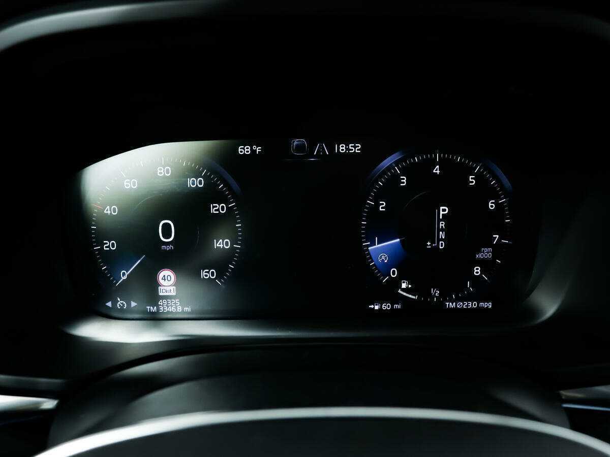 Volvo XC60, 2021 Фото №10