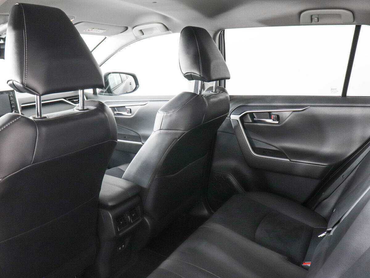 Toyota RAV4, 2021 Фото №12