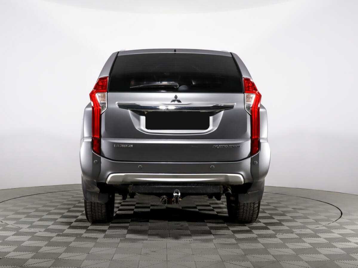 Mitsubishi Pajero Sport, 2017 Фото №6