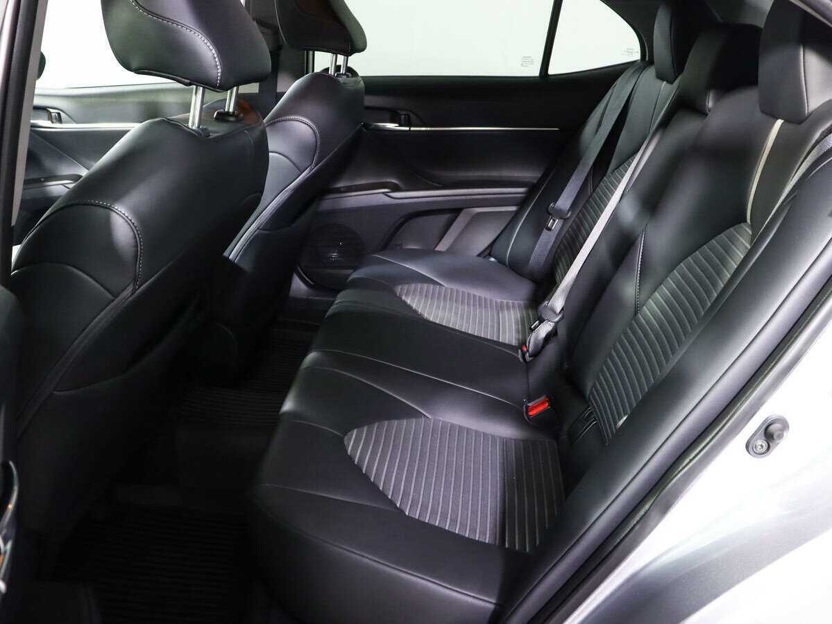 Toyota Camry, 2022 Фото №10