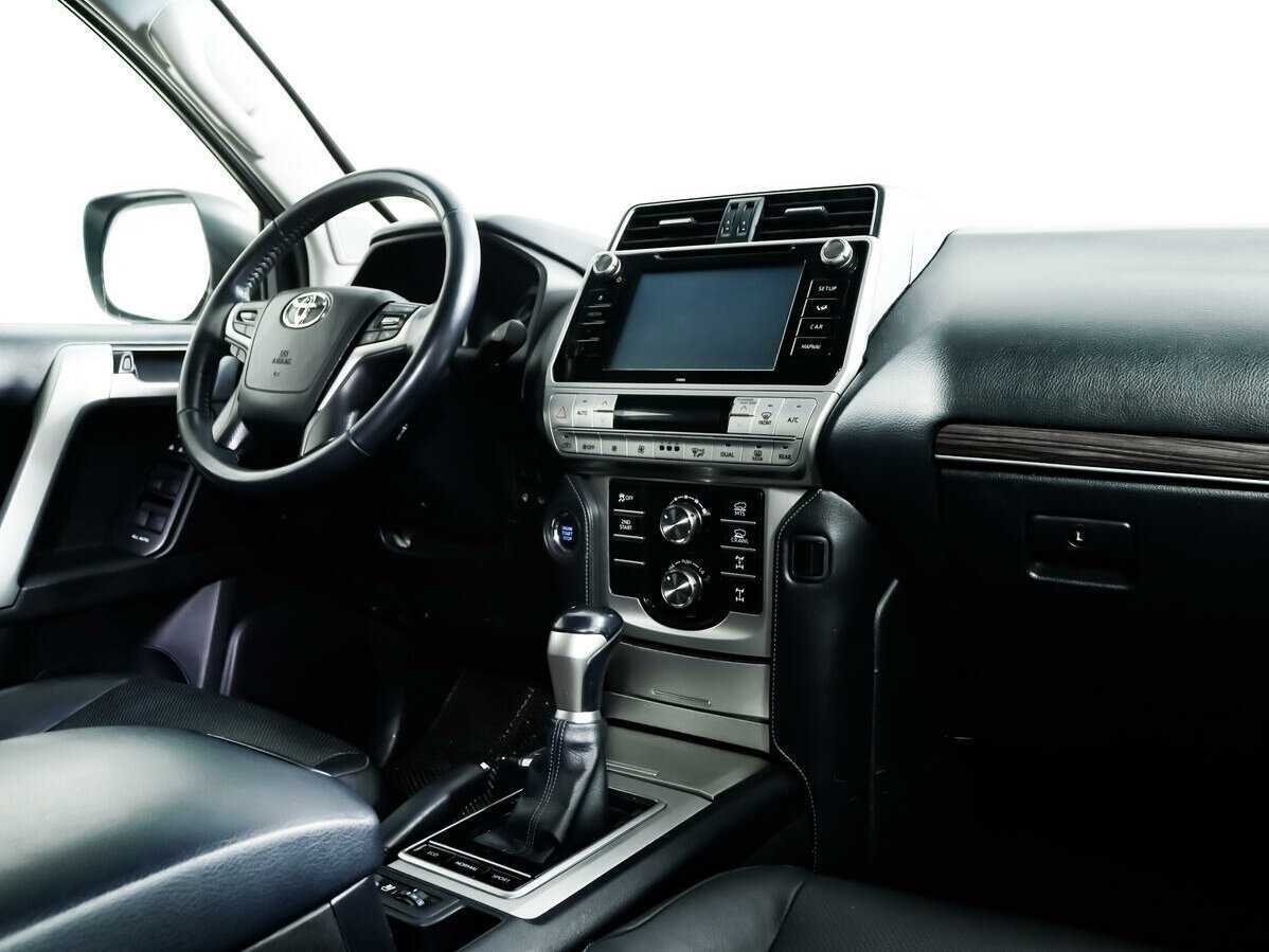 Toyota Land Cruiser Prado, 2017 Фото №5