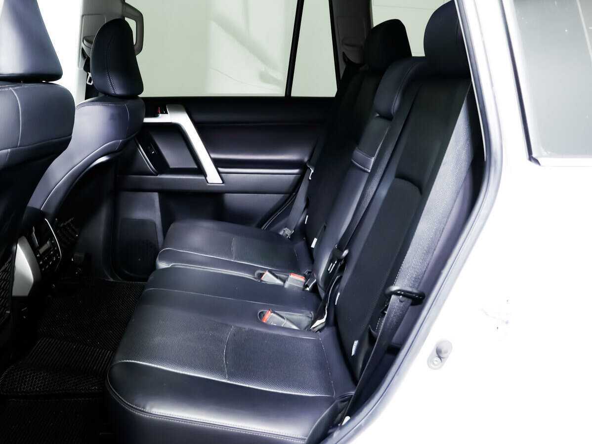 Toyota Land Cruiser Prado, 2017 Фото №8