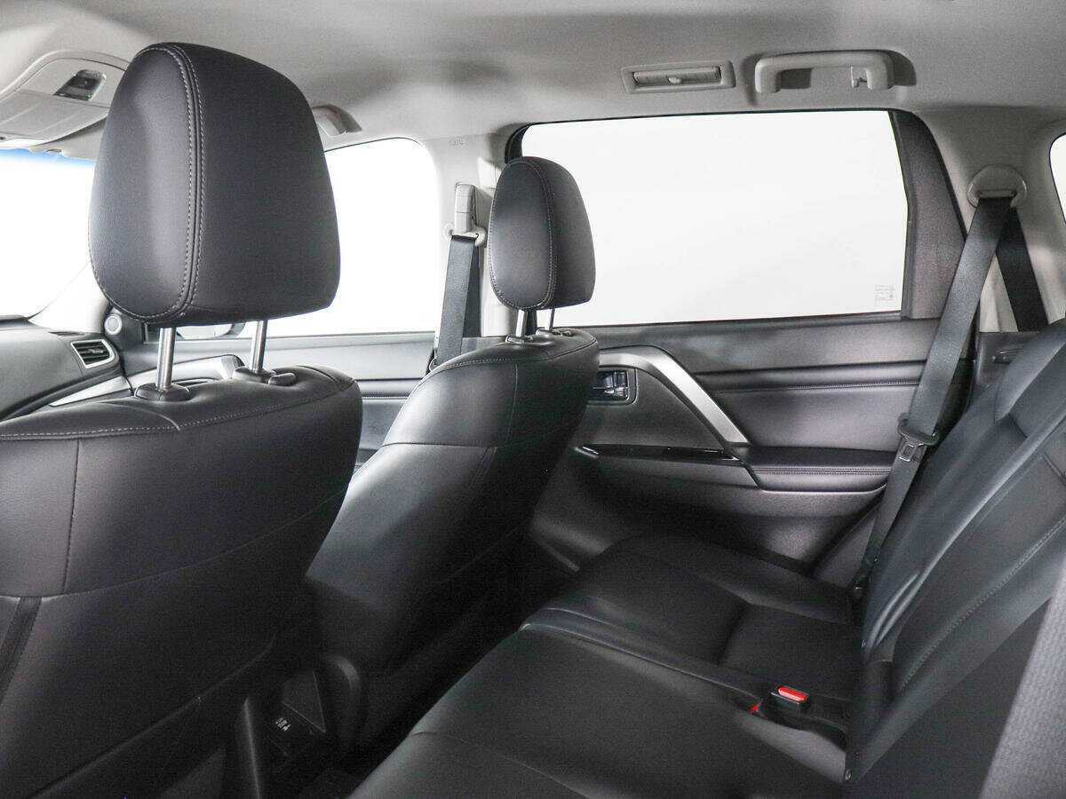 Mitsubishi Pajero Sport, 2022 Фото №12