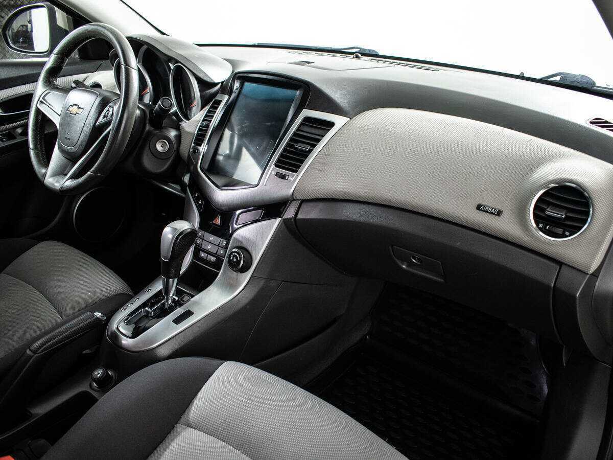 Chevrolet Cruze, 2010 Фото №9