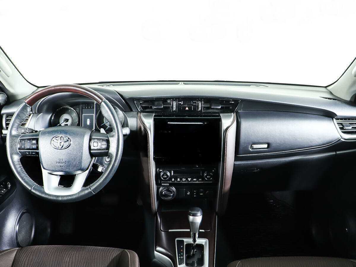 Toyota Fortuner, 2017 Фото №10
