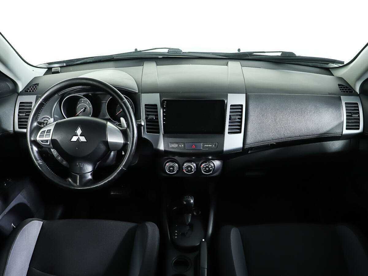 Mitsubishi Outlander, 2011 Фото №10