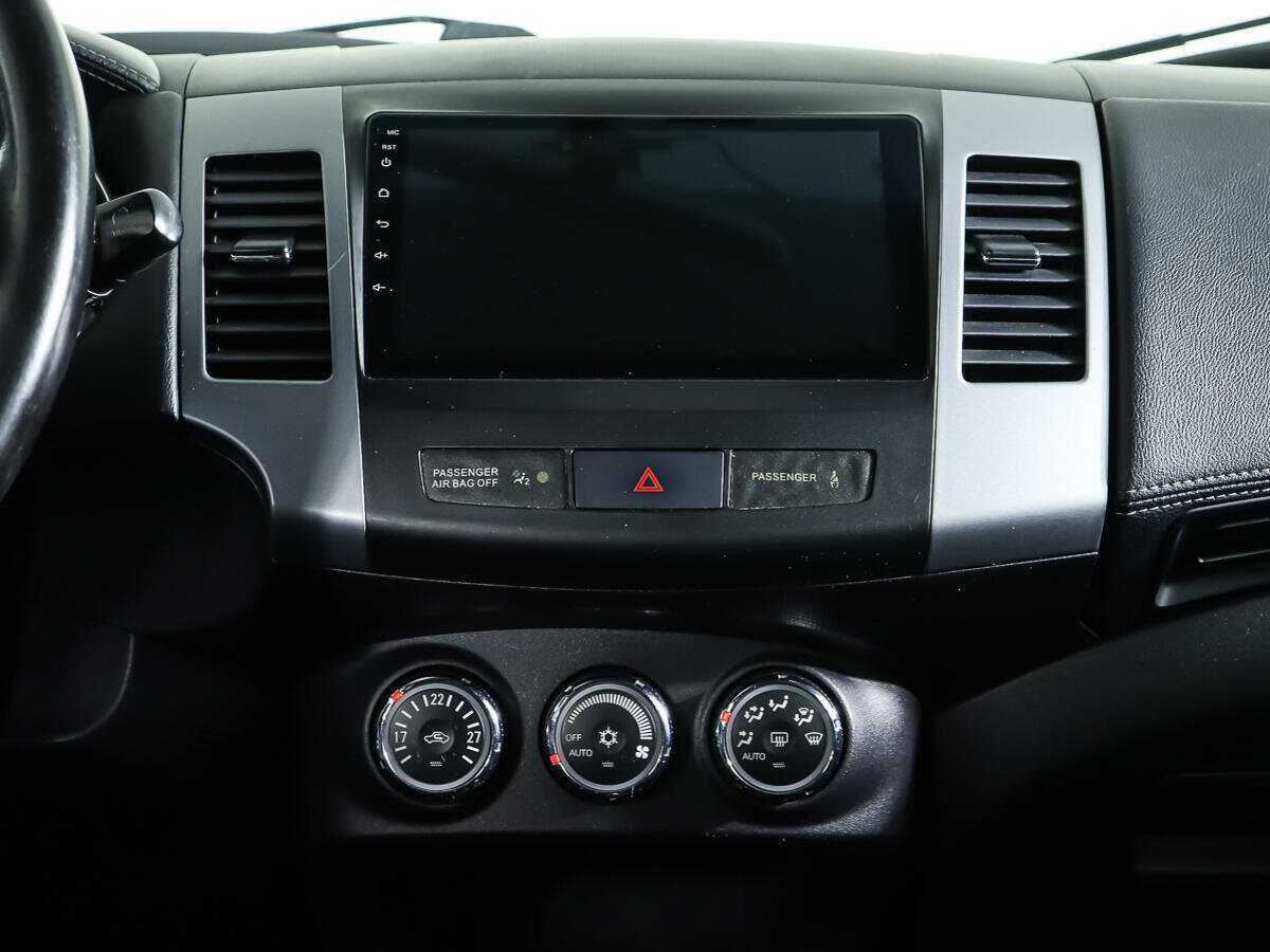 Mitsubishi Outlander, 2011 Фото №11